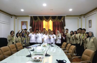 Audiensi mahasiswa Tim Kuliah Kerja Nyata (KKN) Universitas Gadjah Mada. (Ist)