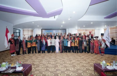 Pelantikan pengurus dewan pimpinan daerah Kerukunan Masyarakat Batak (DPD KMB) Kabupaten Paser. (Ist)