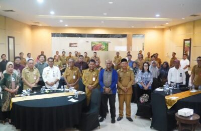 Tahap monitoring, evaluasi dan pra-laporan oleh tim IPB University yang berlangsung di Ruang Mahakam IV Hotel Royal Suite Balikpapan. (Ist)