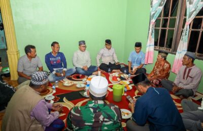Pj Bupati PPU, Makmur Marbun melakukan Sahur Bergama masyarakat. (Ist)