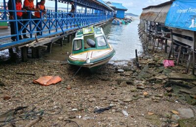 Speedboat di Pelabuhan Penajam, Kabupaten PPU diketahui mengalami kecelakaan. (ESY)