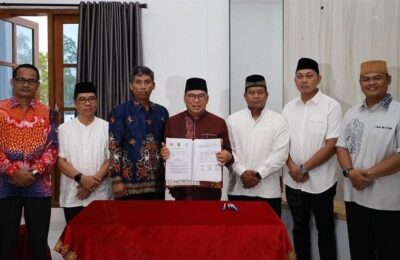 Penandatanganan Naskah Perjanjian Belanja Hibah Daerah. (Ist)
