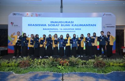 PT Pertamina Hulu Indonesia (PHI) menganugerahkan beasiswa kepada 15 putra-putri daerah terbaik di Kalimantan. (Ist)