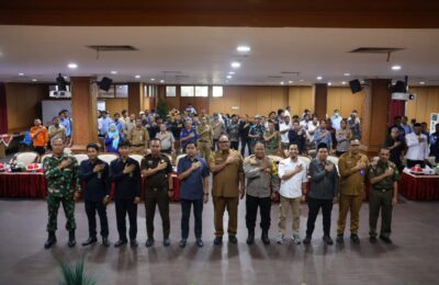 Raup Muin, Ketua DPRD Kabupaten Penajam Paser Utara bersama pihak Pemkab PPU. (Ist)