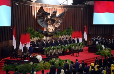 Presiden terpilih Prabowo Subianto (kedua kiri) mengikuti pelantikan presiden dan wakil presiden periode 2024-2029. (Ist)