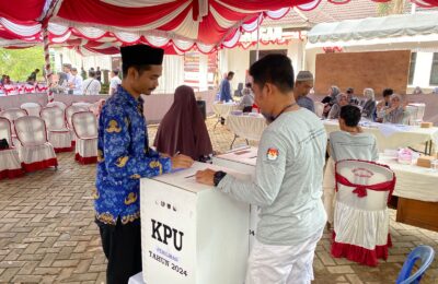 Simulasi pemilihan di KPU Balangan. (Ist)