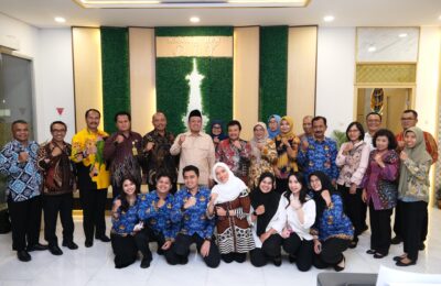 Menteri ATR/Kepala BPN Nusron Wahid Serahkan Sertipikat di Yogyakarta. (Ist)