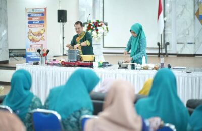 Kegiatan demo masak serba ikan bersama Chef Agus Sasirangan. (Ist)