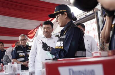 Konferensi pers di Pelabuhan Tanjung Perak. (Ist)