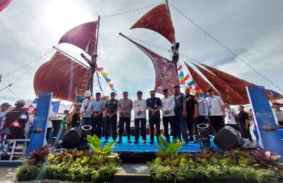 Barito River Cruise. (Ist)