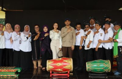 Wamenbud, Giring Ganesha, melakukan kunjungan kerja ke UPTD Taman Budaya Kalimantan Selatan. (Ist)