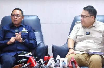 Kepala Kantor Komunikasi Kepresidenan (Presidential Communication Office/PCO) Hasan Nasbi bersama Wakil Menteri Komunikasi dan Digital (Wamenkomdigi), Angga Raka Prabowo. (Ist)