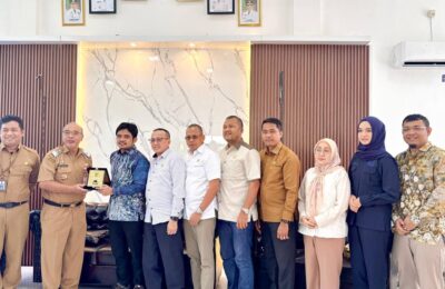 DPMD Kalsel-Komisi I DPRD Monitoring PADes dan Pengembangan BUMDesa Tanah Laut. (Ist)