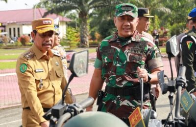 Wakil Bupati PPU, Waris Muin saat apel siaga gabungan. (Ist)